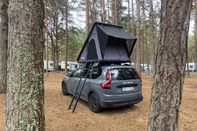 Snailer Alduo tienda de techo en Dacia Jogger - foto de cliente de Polonia