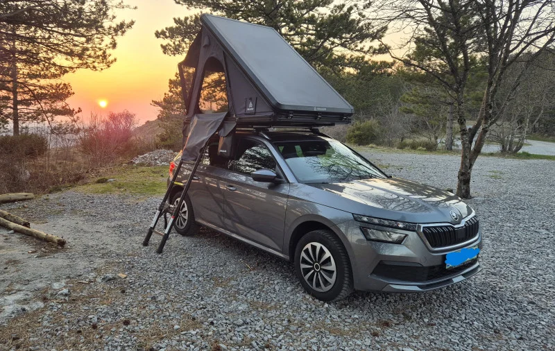 Snailer Alduo tienda de techo en Skoda Kamiq - foto de cliente de Eslovenia