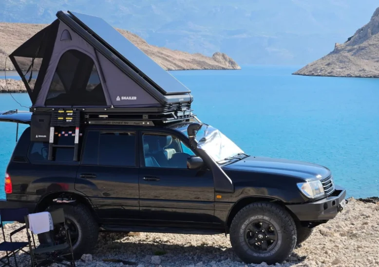 Snailer Alduo tienda de techo en Toyota Land Cruiser - foto de cliente de Austria